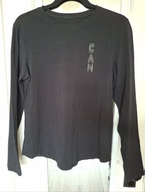 Lululemon Team Canada Love Long Sleeve Shirt Womens In BLACK Size 6
